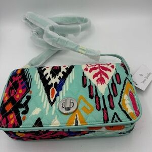 Vera Bradley NWT Crossbody Purse Pueblo Mint Green Pink Quilted Turn Lock Aztec